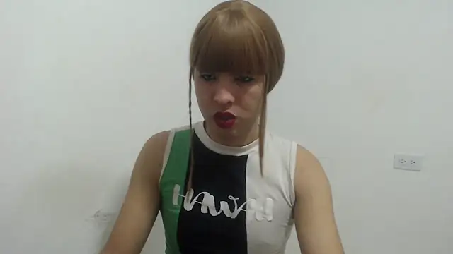 estefania224 online show from June 1, 11:38 pm