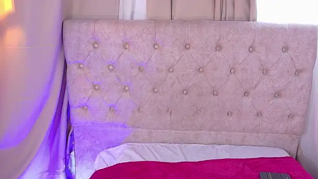 Alyssa jones online show from November 25, 3:03 pm