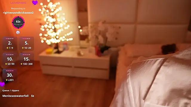 Lilly Colins online show from March 9, 2:26 am