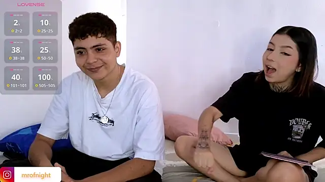 kitty of nighttt online show from December 2, 8:33 pm