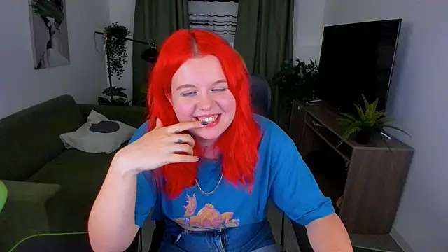 NielletaBlossom online show from December 2, 7:10 am