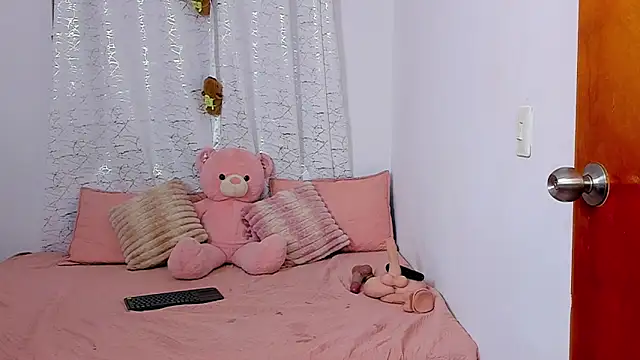 Lori Evanss online show from March 29, 8:46 am