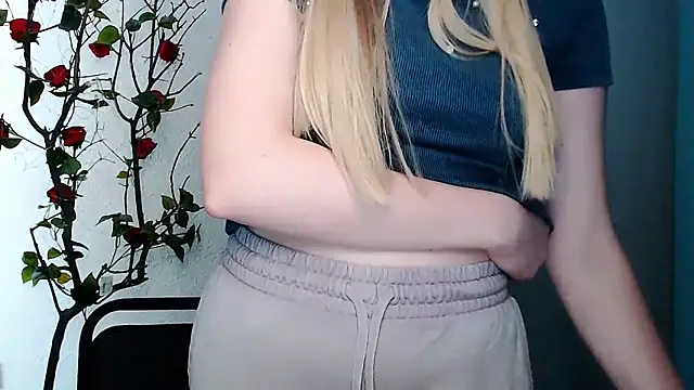 Queen ofLove online show from April 1, 1:41 pm