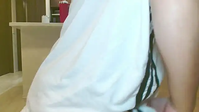 Snapshot of _hina_chan_ chatting on September 21, 2:05 pm  hina chan  online show from September 21, 2:05 pm