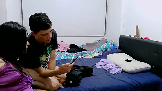 luxandracon23 online show from November 9, 5:47 am