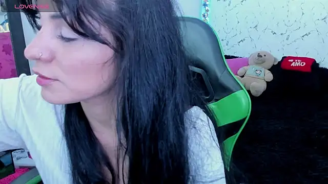 elissa iris online show from April 17, 2:35 am