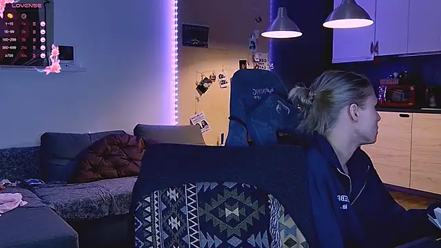 Snapshot of KatiKate chatting on October 15, 8:22 pm KatiKate online show from October 15, 8:22 pm