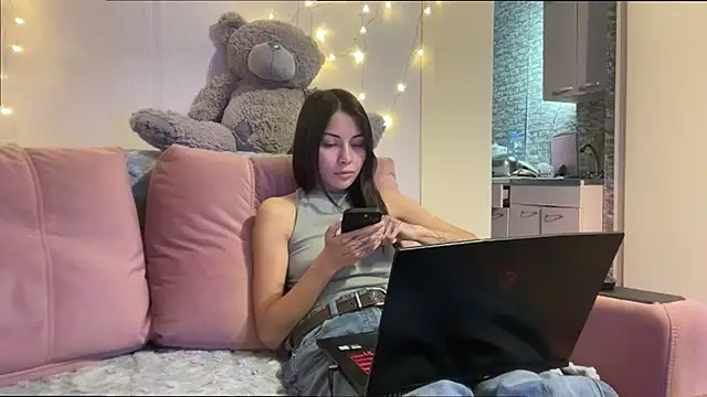 Snapshot of KatiKate chatting on September 21, 5:00 pm KatiKate online show from September 21, 5:00 pm