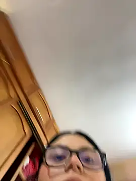 alissonfernandez  online show from November 5, 4:56 pm