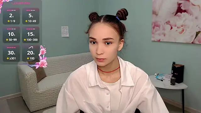 Snapshot of AmyJonas chatting on September 11, 6:14 am AmyJonas online show from September 11, 6:14 am