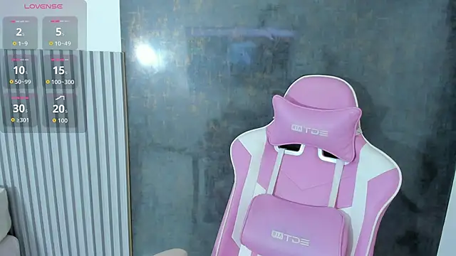 lana boomer online show from March 17, 8:57 pm