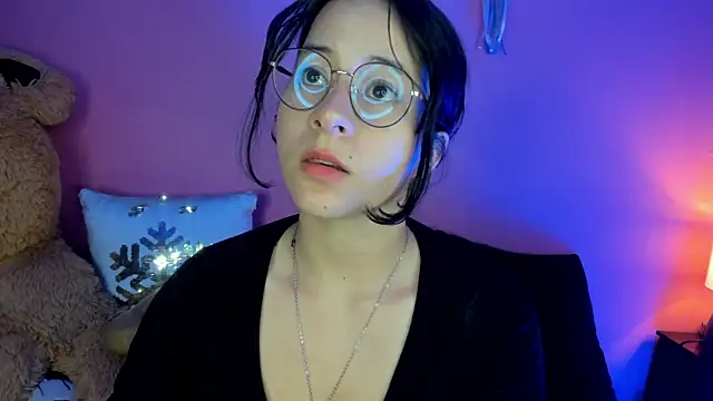 agnes 213 online show from January 13, 4:44 pm