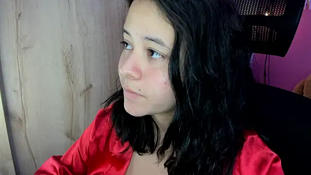 agnes 213 online show from November 8, 5:07 pm