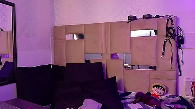 Queenjenn   online show from March 20, 5:34 am