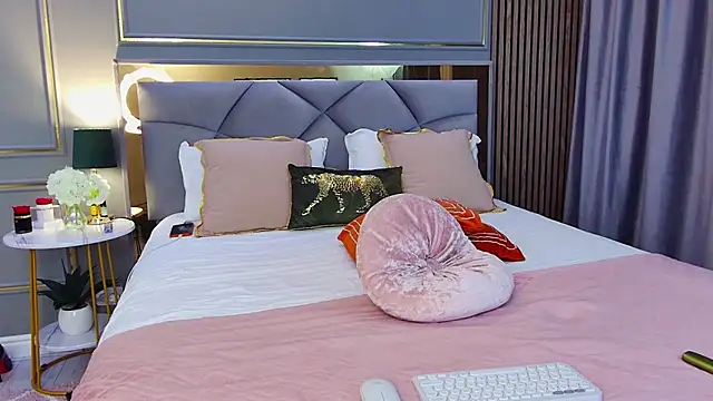 AvaCristal online show from March 17, 9:08 pm