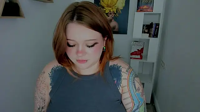 MoonLghte online show from November 21, 8:33 pm