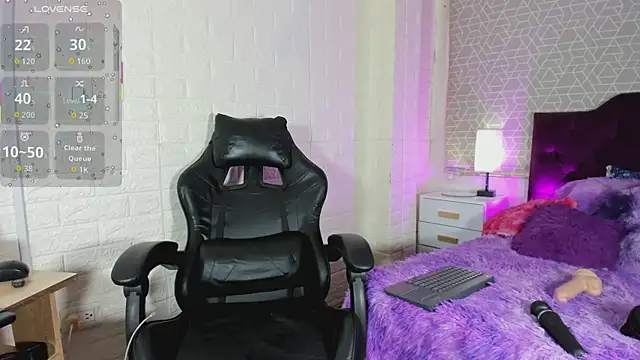 sweet kitty0110 online show from December 13, 8:15 pm