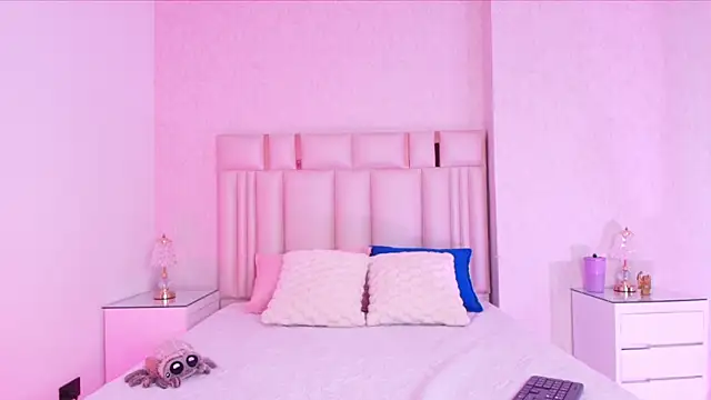 canela oss online show from November 15, 12:06 pm