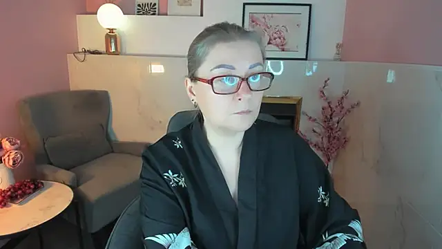 AlexandraKind online show from November 13, 8:41 pm