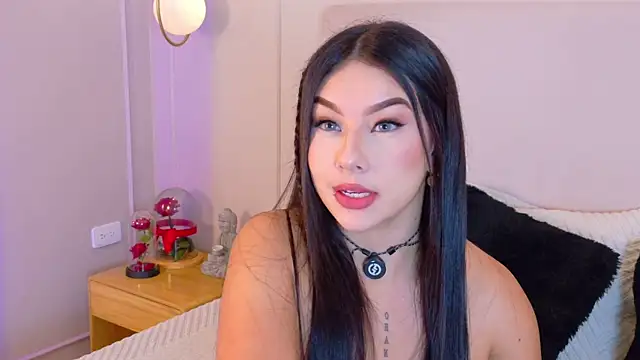 OlayaCooper online show from February 11, 7:59 pm