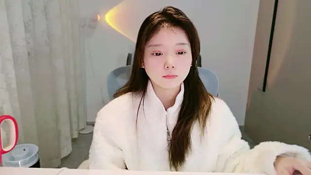 yang-yang-yang online show from December 4, 5:42 am