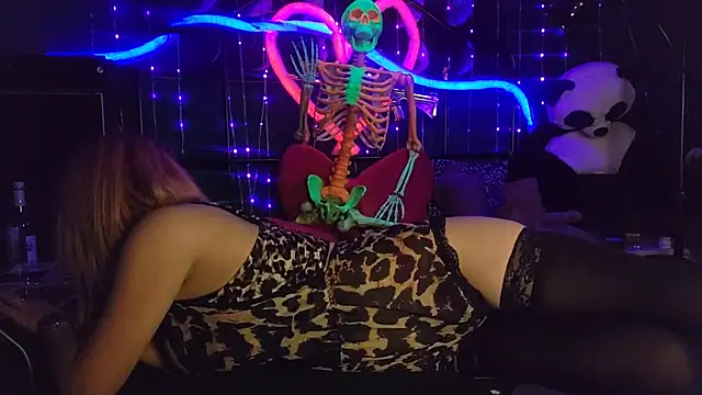 anonymouszN online show from September 19, 7:57 pm