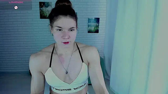 Lisa Ray online show from March 1, 7:52 am