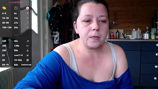 KasiaPrivat online show from November 18, 8:15 am