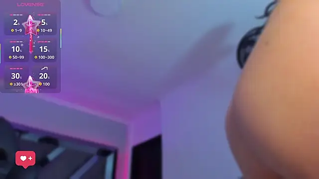 Snapshot of AlliJadid chatting on October 9, 11:03 am AlliJadid online show from October 9, 11:03 am