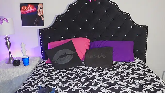 Skyla Santana online show from April 4, 10:25 am