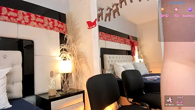 CarlaRossi  online show from December 3, 9:39 pm