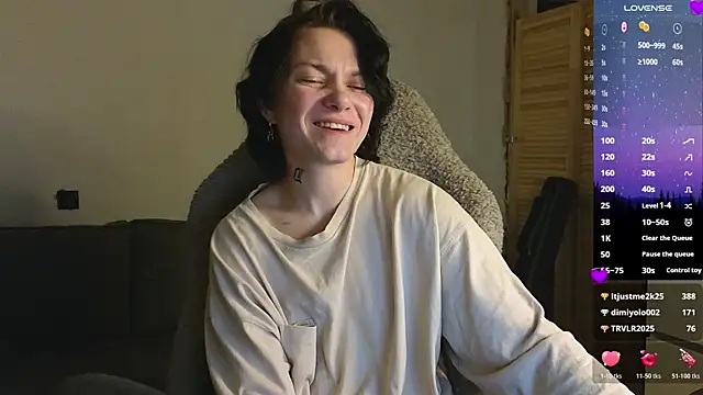 esajukyy online show from March 30, 2:38 pm