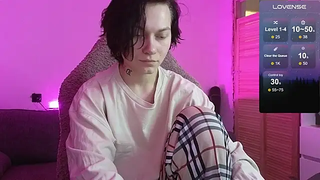 esajukyy online show from January 10, 3:39 pm