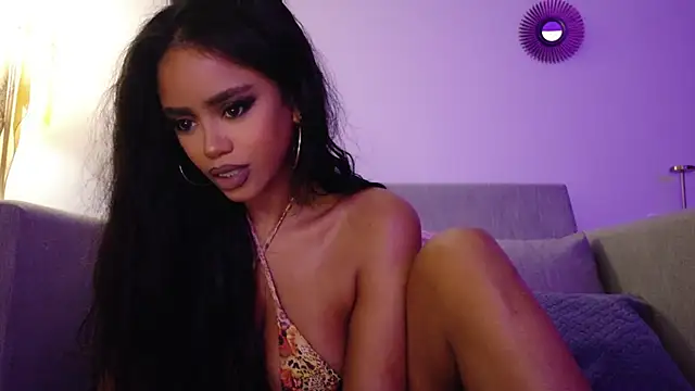 Snapshot of MayaIndica chatting on October 15, 1:30 am MayaIndica online show from October 15, 1:30 am