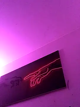 Avamereandmikel online show from November 1, 4:27 am