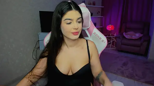 AlluringAriel online show from February 18, 4:33 am