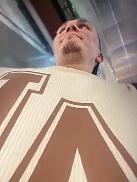 adam-rivera online show from September 26, 1:36 am