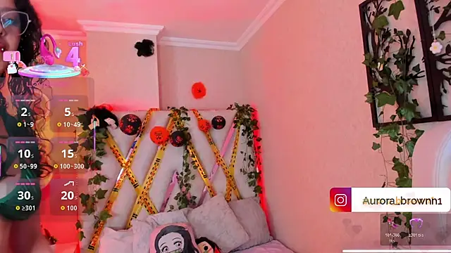 Aurora Brownn online show from October 29, 5:01 am