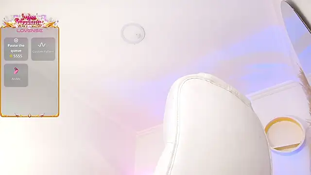 Aurora Brownn online show from February 3, 6:40 am