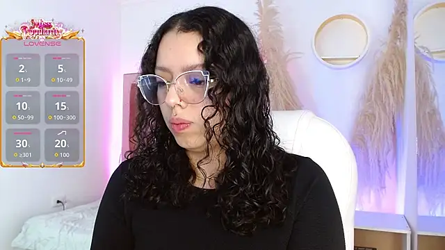 Aurora Brownn online show from February 2, 4:44 am