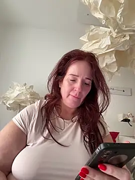 Engel mia online show from December 5, 10:16 am