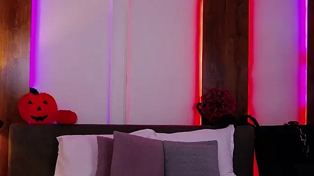 SkylerSpark online show from October 29, 10:01 pm