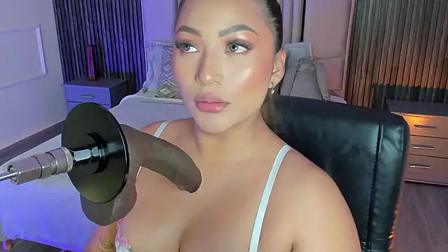 Lillyortiz online show from March 10, 10:03 pm