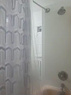 LuckiXCX online show from December 14, 3:34 am