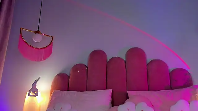 ElsaYoung online show from October 6, 7:51 pm