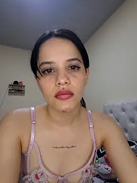 franchezkavegaaa online show from October 15, 1:57 pm