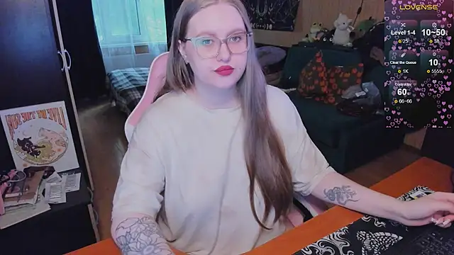 Alice Dreamgirl  online show from May 28, 6:55 am
