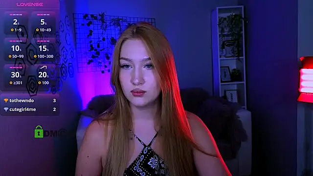 playful sophie online show from November 3, 8:35 pm