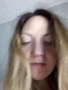 KattyLuuu online show from April 4, 1:48 am