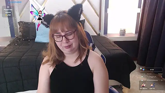 chloe prg online show from December 3, 1:57 pm